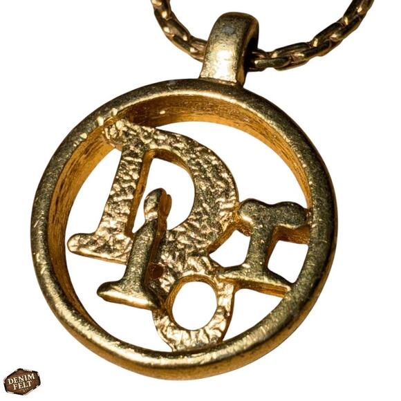 Christian Dior Vintage Gold-Tone “Dior” Logo Charm Pendant Bracelet 17” | RARE!! - Picture 8 of 16